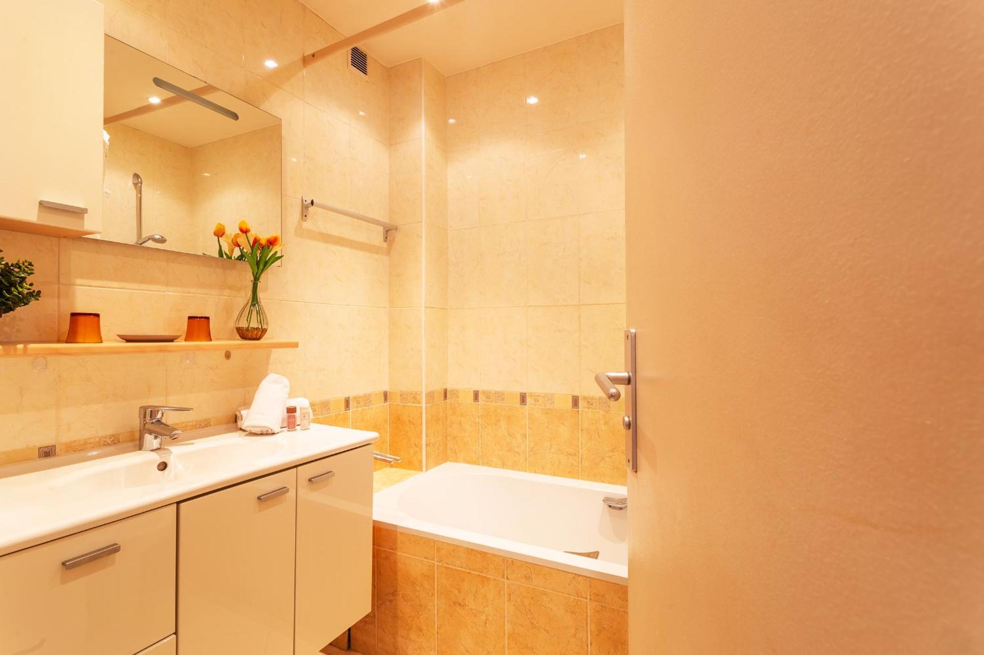 Le France-Massenet Ap3015 By Riviera Holiday Homes Ницца Экстерьер фото